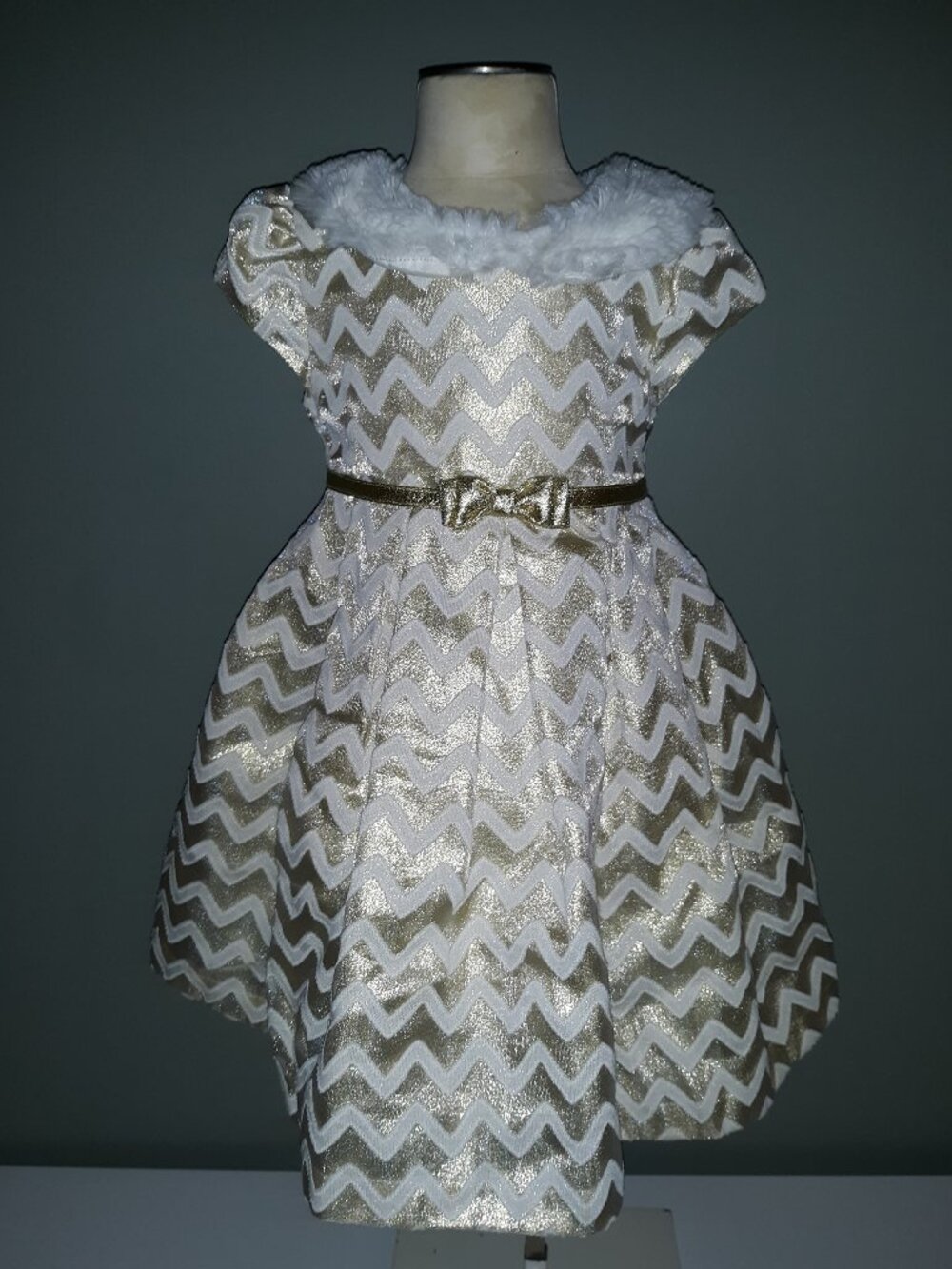 Jona Michelle Girls Gold Chevron Party Dress Faux Fur Collar (Size 24M/2T)